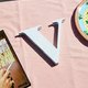 De digitale vrijmarkt van de Volkskrant: van Versace-bord tot wietlamp