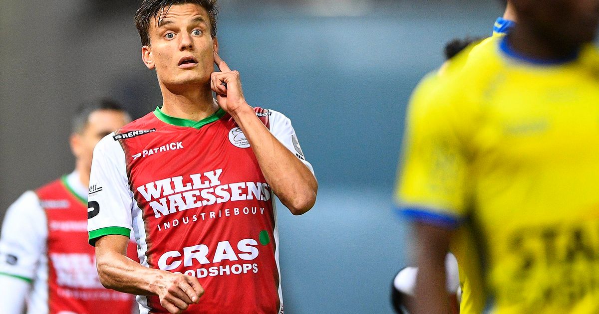 Vossen scoorde twee keer bij debuut voor Zulte Waregem ...