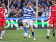 Nick Verhagen trefzeker in Spakenburgse derby: ‘Ik wist precies waar mijn vrienden stonden’