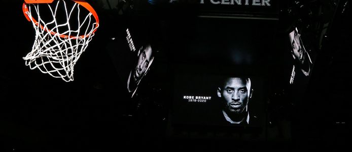 Voor de start van San Antonio Spurs-Toronto Raptors werd Kobe Bryant herdacht.
