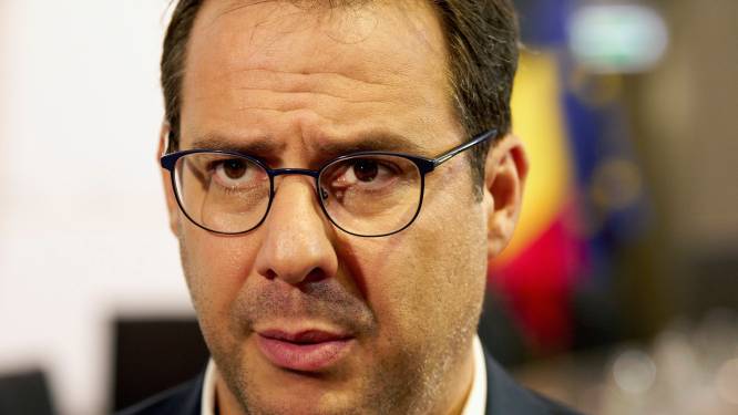 David Clarinval défend la “franchisation” de Delhaize: “Il faut arrêter de caricaturer” 