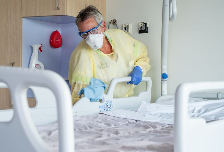 Bij Overvolle Ziekenhuizen Dreigt Opnamestop Zelfs Voor Een Covid Patient Trouw