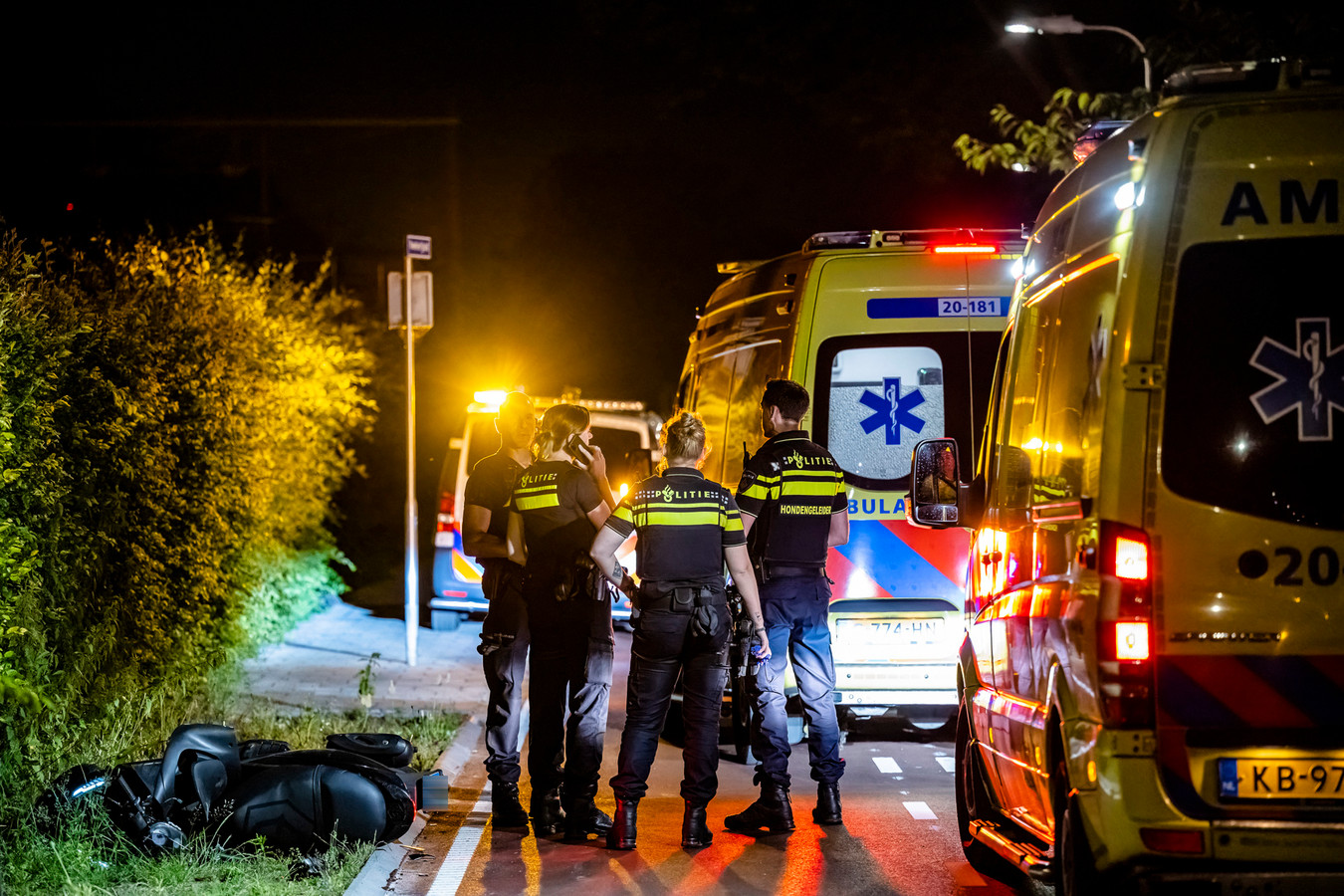 Voetganger Raakt Zwaargewond Bij Aanrijding Met Snorscooter In Tilburg 