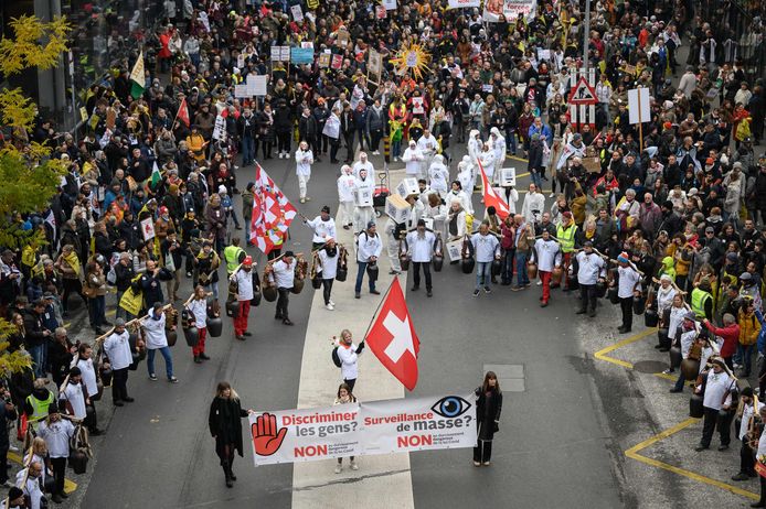 Manifestation contre les mesures sanitaires, samedi 20 novembre, à Lausanne