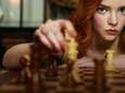 Nu weer hip dankzij Netflix en corona: hoe schaken wereldnieuws werd door controversiële schaakkampioen