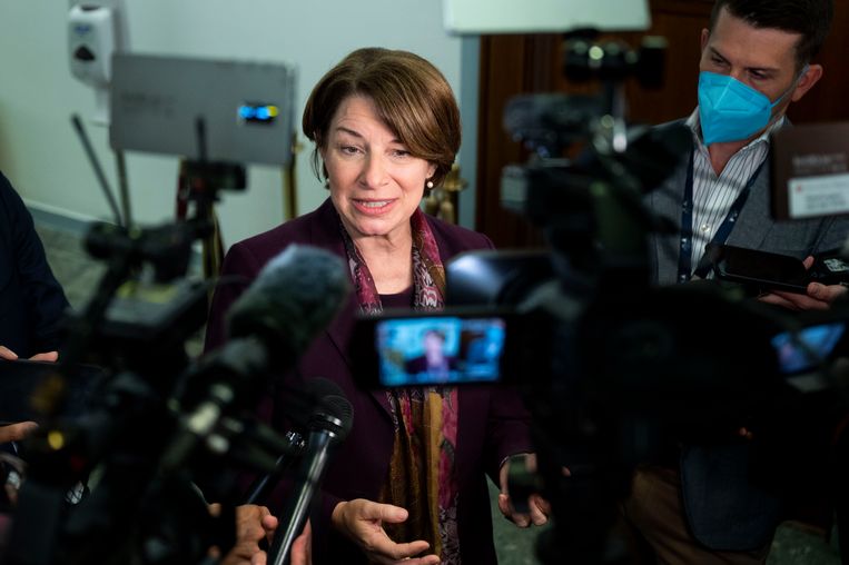 Senator Amy Klobuchar: 'Ik geloof dat de tijd voor een gesprek voorbij is. Het is nu tijd voor actie.' Beeld Photo News