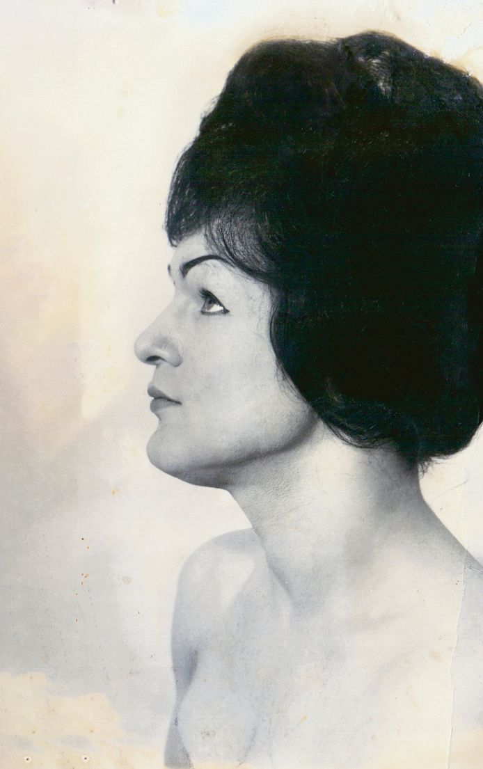 Aaïcha Bergamin (1932-2014) werd geboren als een jongen, maar voelde zich altijd vrouw. Haar strijd was een inspiratie voor transgenders toen en is dat nu nog steeds.