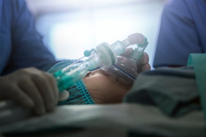 De eigen beademingsmachine die Demcon nu bouwt, is alleen geschikt voor ouderen.