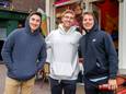 Drie Amerikaanse toeristen, John, Tommy en Jack, waren daar nog niet op de hoogte van het blowverbod: ,,Dan hebben wij die regel dus al gebroken.”