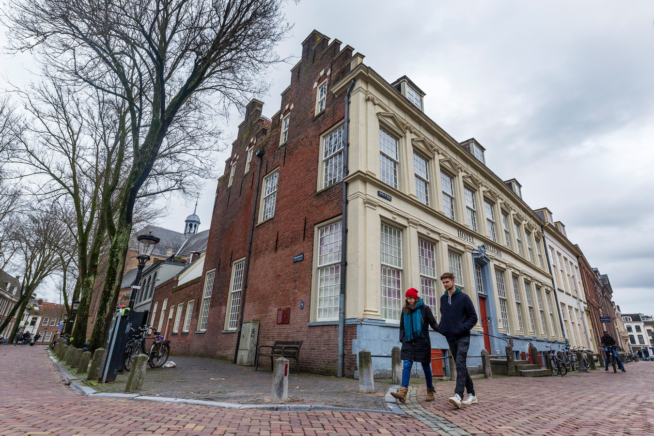 Verzamelaar Bert Degenaar start hotel in Beijerspand Utrecht Foto AD.nl