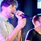 Simon gaat zonder Nick het theater in