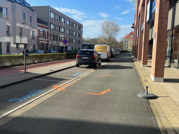 De politie markeerde de plek waar het ongeval gebeurde.
