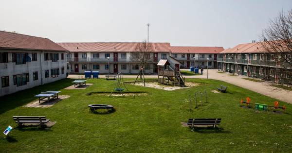 Diefstal door asielzoekers: winkeliers willen compensatie | Binnenland - AD.nl