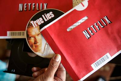 Ooit de basis van hun succes, maar nu stopt Netflix met verhuur van DVD’s