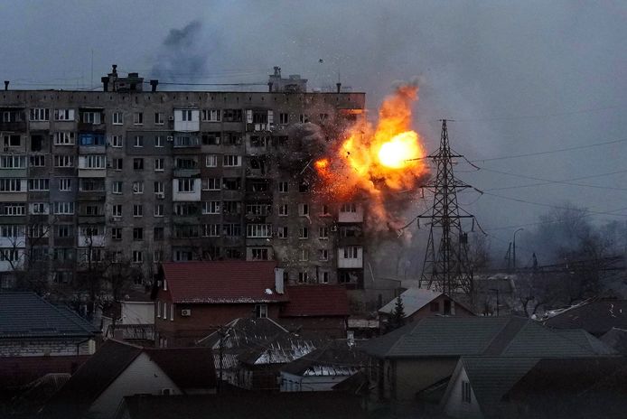 Appartement wordt beschoten door Russische tank