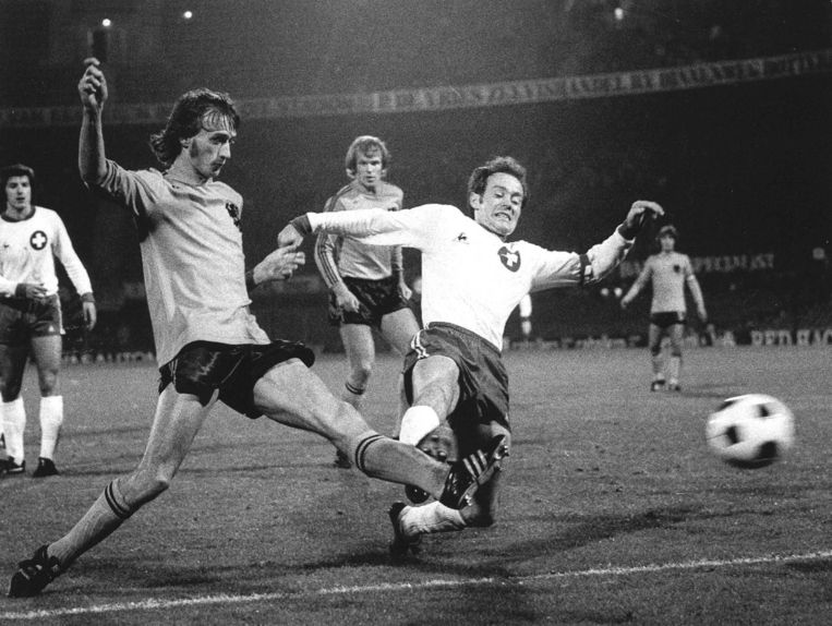 Rob Rensenbrink als international in 1974 tegen Zwitserland. Beeld ANP