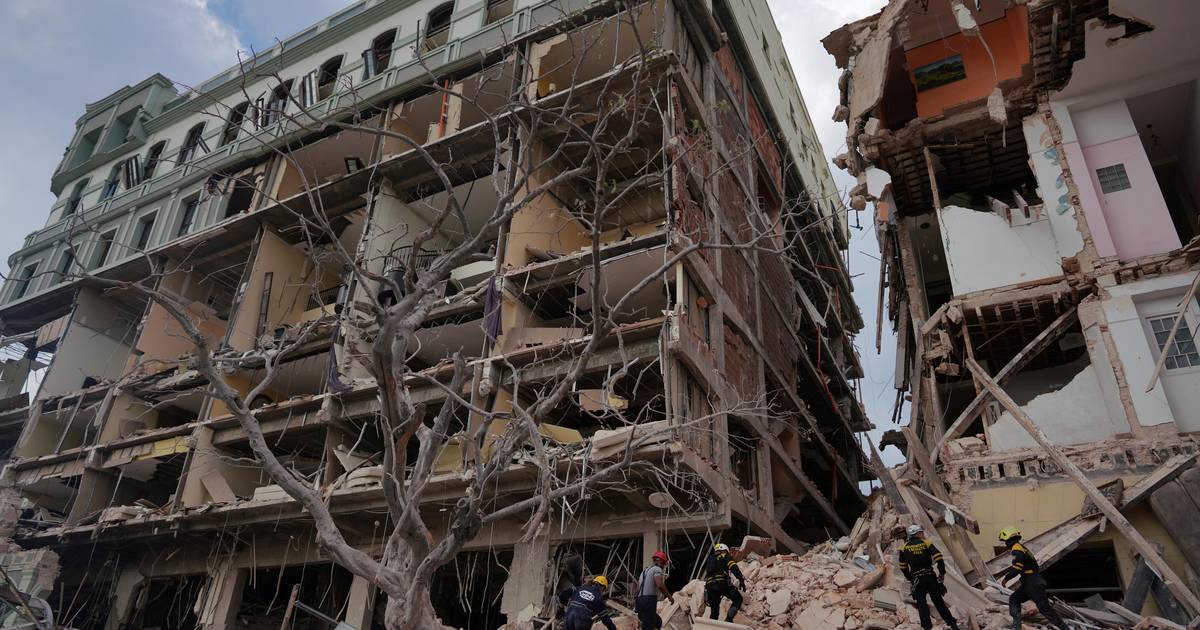 Almeno 22 persone rimangono uccise in un’esplosione in un hotel di lusso all’Avana, fuori dal Paese