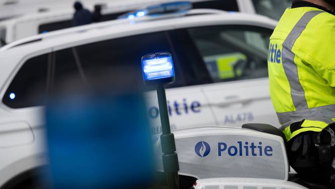 Personeelstekort bij politie: motards komen uit uithoeken België om konvooi terreurproces te begeleiden