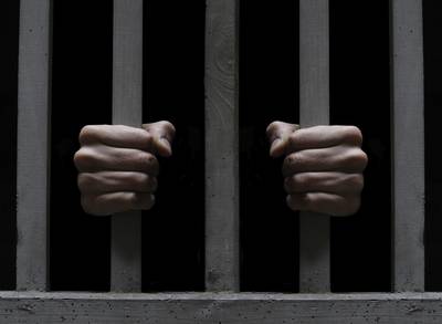 Servië voert onherroepelijke levenslange celstraf in voor ergste verkrachters en moordenaars