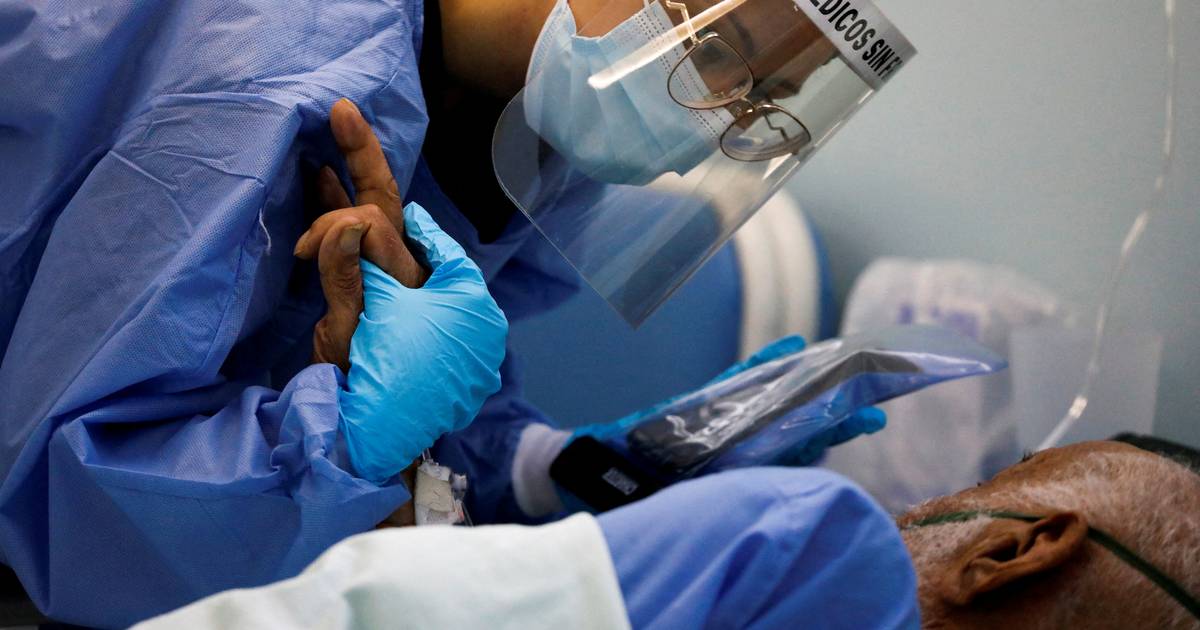 Il malato di corona deceduto che ha portato il virus per 16 mesi può registrare una bandiera