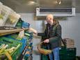 Erwin Beumer (39) uit Lochem winkelt nu sinds een tijdje in een verslokaal.