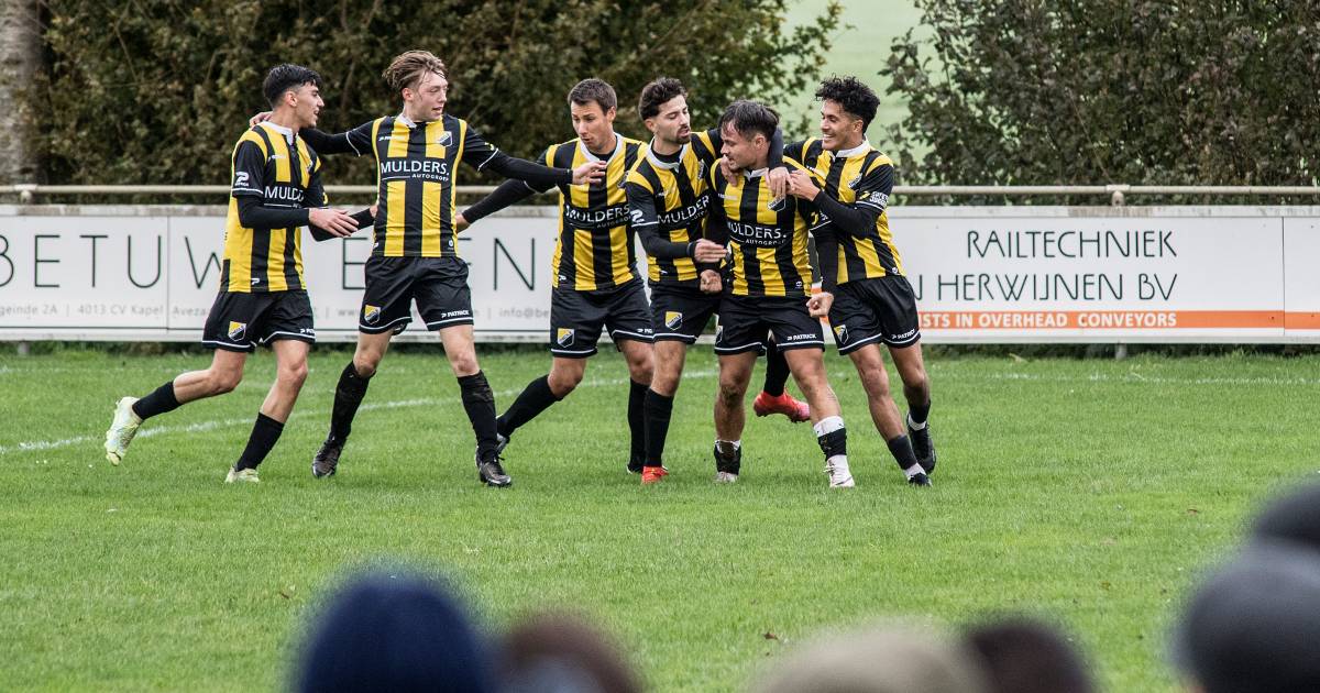 Theole voetbalt na maanden improviseren eindelijk weer op eigen sportpark: ‘In Wadenoijen zijn we on