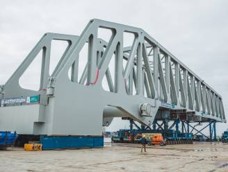 Giga-transport in Gentse haven: Aelterman bouwt mee aan Antwerpse Kieldrechtsluis