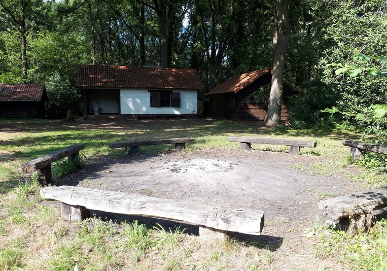 De drie schachten moesten een put graven waarin ze de hele namiddag zouden doorbrengen, halfnaakt, bij 6 graden.' (Foto: de plaats van de fatale doop.) Beeld 