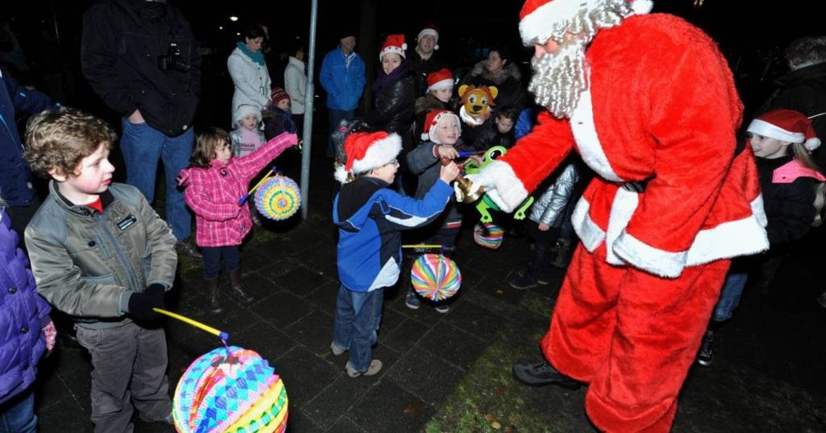 Oud Gastel houdt wel van een kerstfeestje Roosendaal bndestem.nl