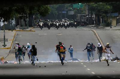 Dodental protesten Venezuela naar 76 na overlijden 22-jarige student