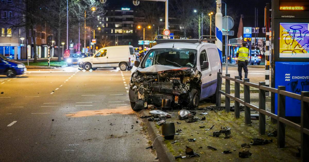 A lot of material damage in collision between vans in Eindhoven |  112 and crime