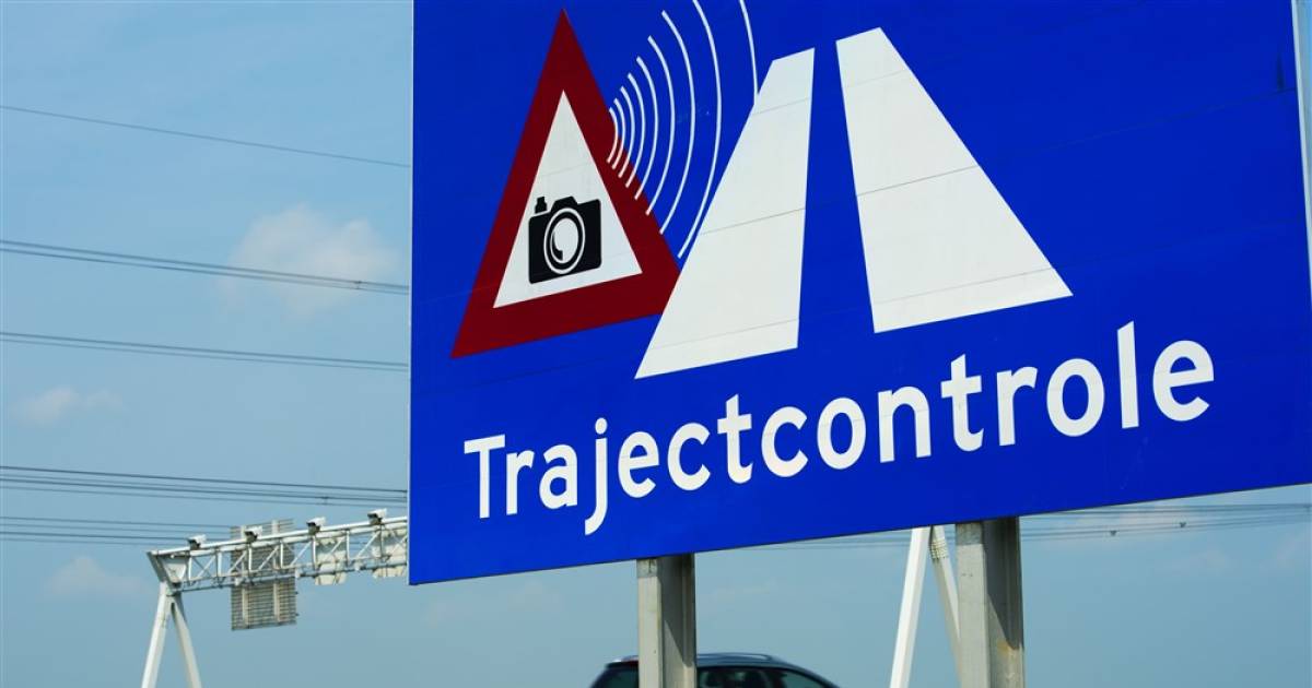 Vanaf maandag boete als je tussen Drachten en Donkerbroek op N381 te hard rijdt