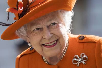 Bekende gezichten betuigen massaal hun steun en respect voor koningin Elizabeth