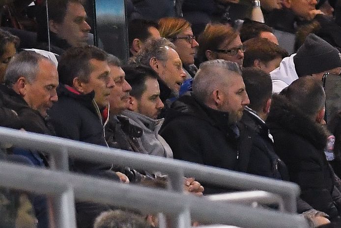 Michel Preud'homme (geschorst) beleefde een erg frustrerende avond in de tribunes van het Stade du Pays.