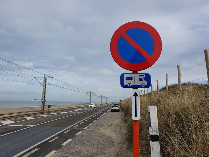 Kampeerwagens mogen niet langer parkeren langs de kustweg tussen Middelkerke en Oostende