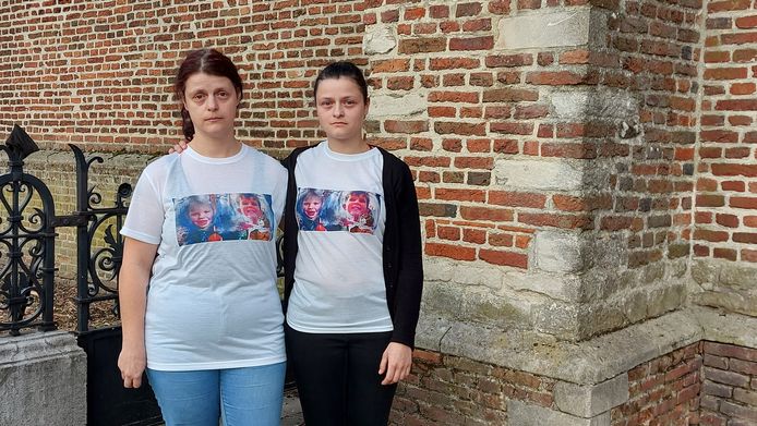 Anja (34) en Kelly (29) Stessens organiseren een witte mars ter herdenking van kleuters Dean (4) en Miguel (2).