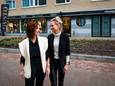 Eigenaresse Karin de Jong (rechts) en medewerker Mirjam van Oord tonen de nieuwe situatie.