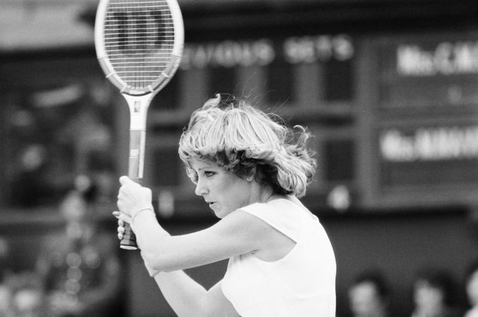 Chris Evert durante una partita di tennis nel 1978.