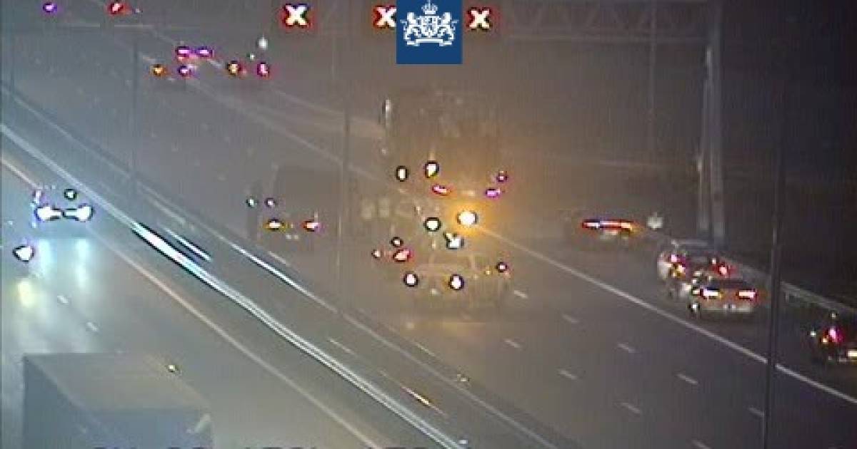 A50 lang gestremd door ongeval bij Heteren; ANWB verwacht drukke avondspits met vakantiegangers.