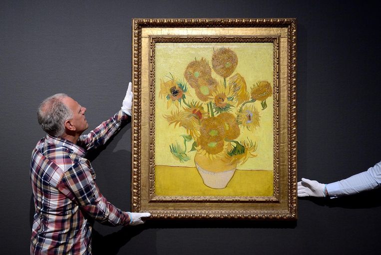 Ophef chef gebouw Van Gogh-expositie laat alles zien over Zonnebloemen | Het Parool