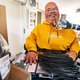 Adriaan kan niet eten zonder plastic rietjes dus kocht hij er nog snel 30.000