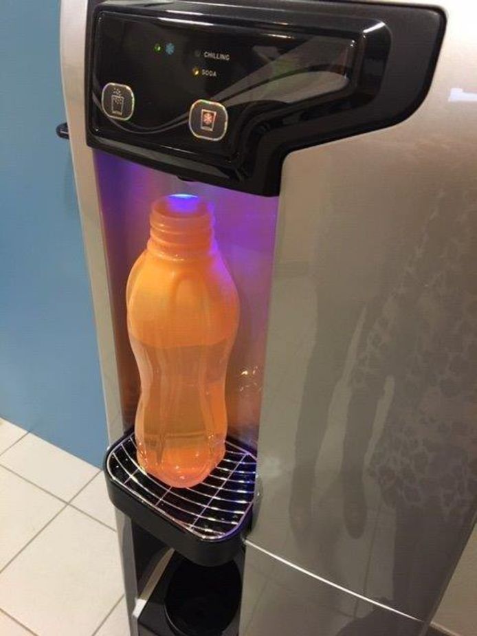De gemeente schonk een drinkfontein.
