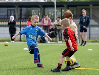 Recordaantal kinderen jonger dan 12 jaar start met voetballen