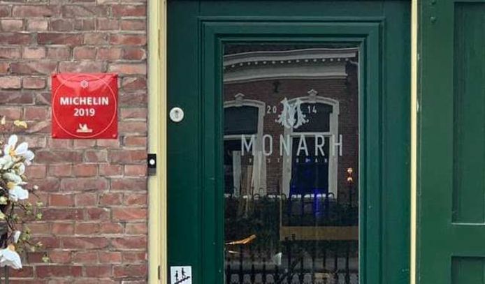 Monarh is de eerste en enige sterrenzaak van Tilburg. Het restaurant is in afwachting van het Bibob-advies nog open.