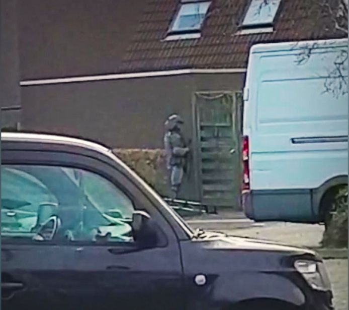 Inval bij de woning van de terreurverdachte in Zoetermeer.