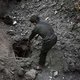 Twee mijnwerkers graven zich uit ingestorte Chinese mijn