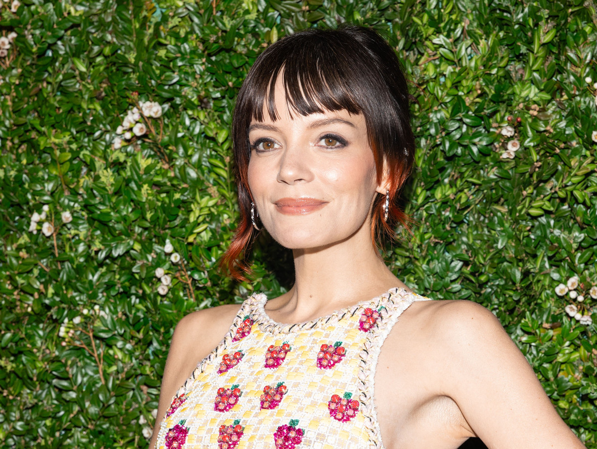 Lily Allen brengt puppy naar asiel na eten van paspoorten: ‘Ze was zeer ...