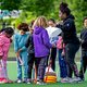 ‘Komen jullie uit de Bijlmer? Hockey? Huh?’