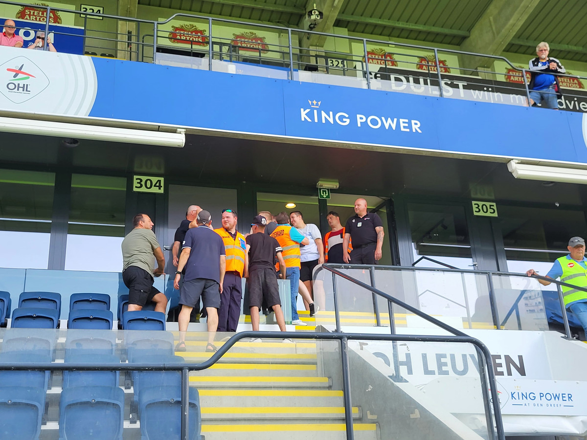 Succesvolle evacuatieoefening voor OudHeverlee Leuven aan het King Power at Den Dreef Stadion