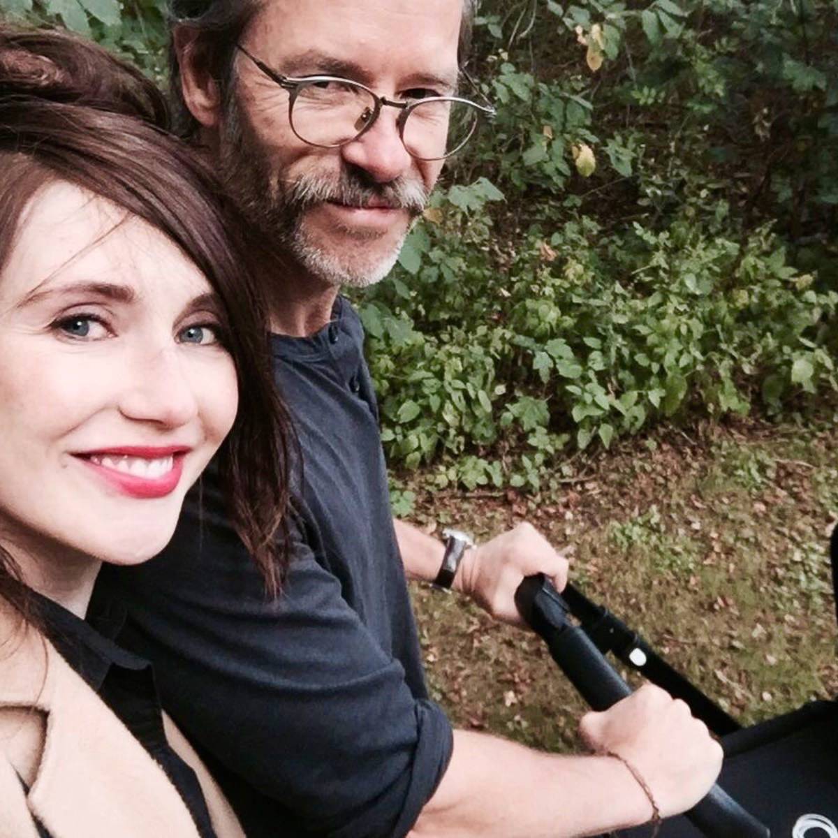 Zoontje Carice van Houten en Guy Pearce dol op muziek van The Beatles |  Show | destentor.nl